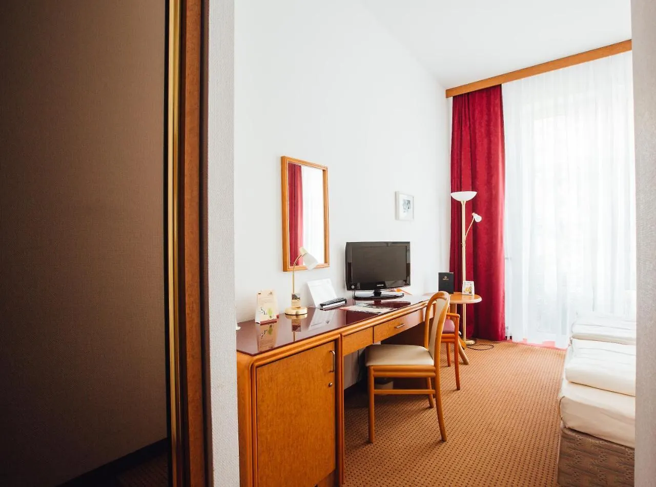 Hk Hotel Duesseldorf City 4*, Düsseldorf